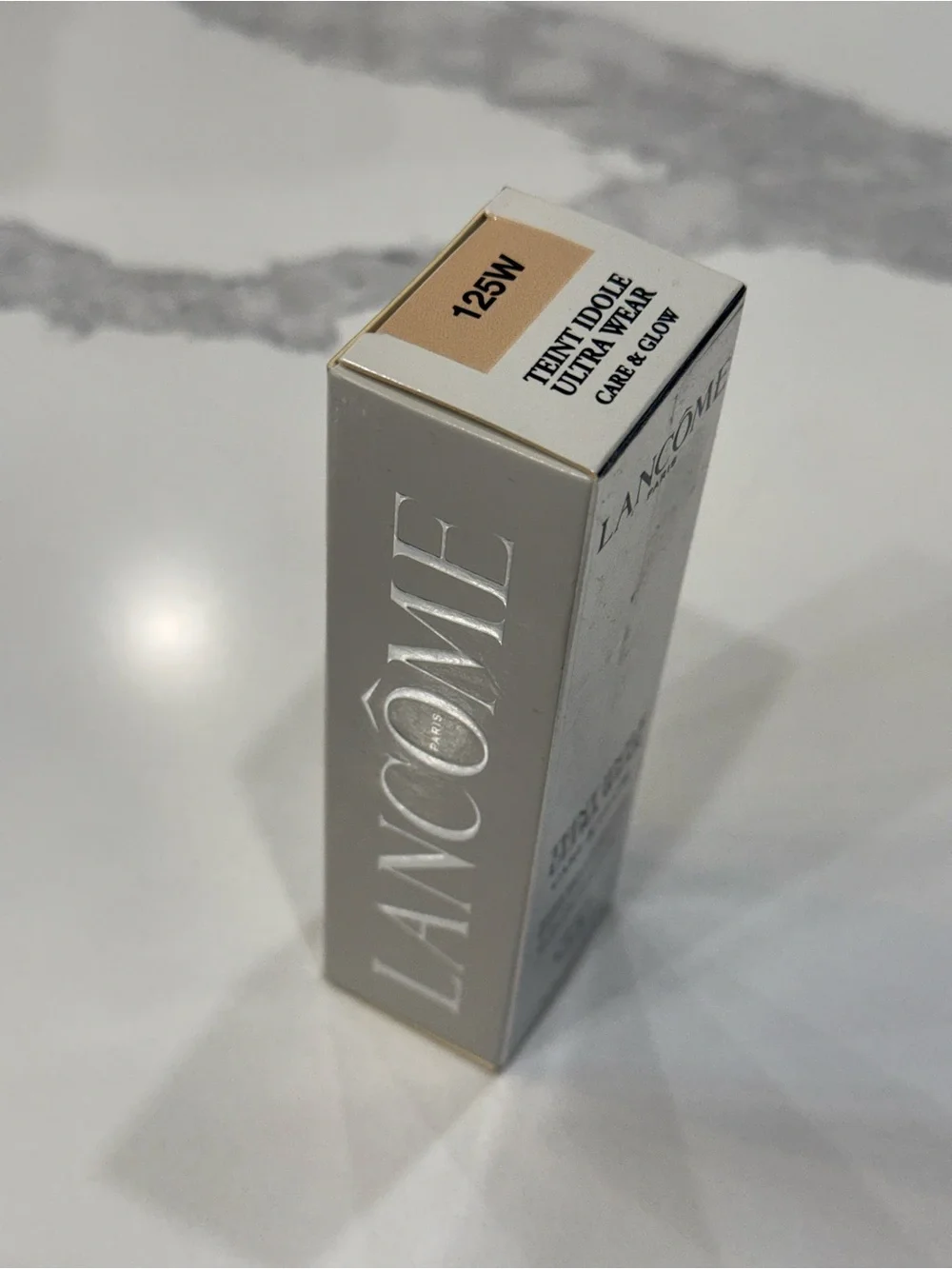 Teint Idole Ultra Wear Foundation — 125W Fair with Yellow Undertones